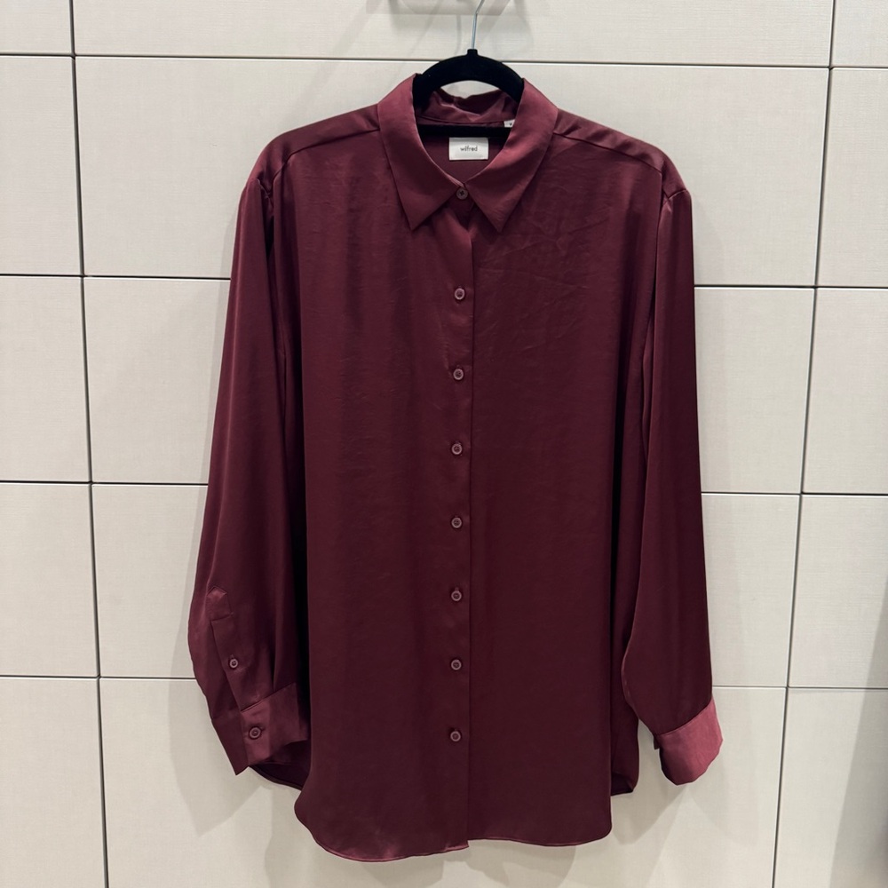 Wilfred Burgundy Collared Shirt